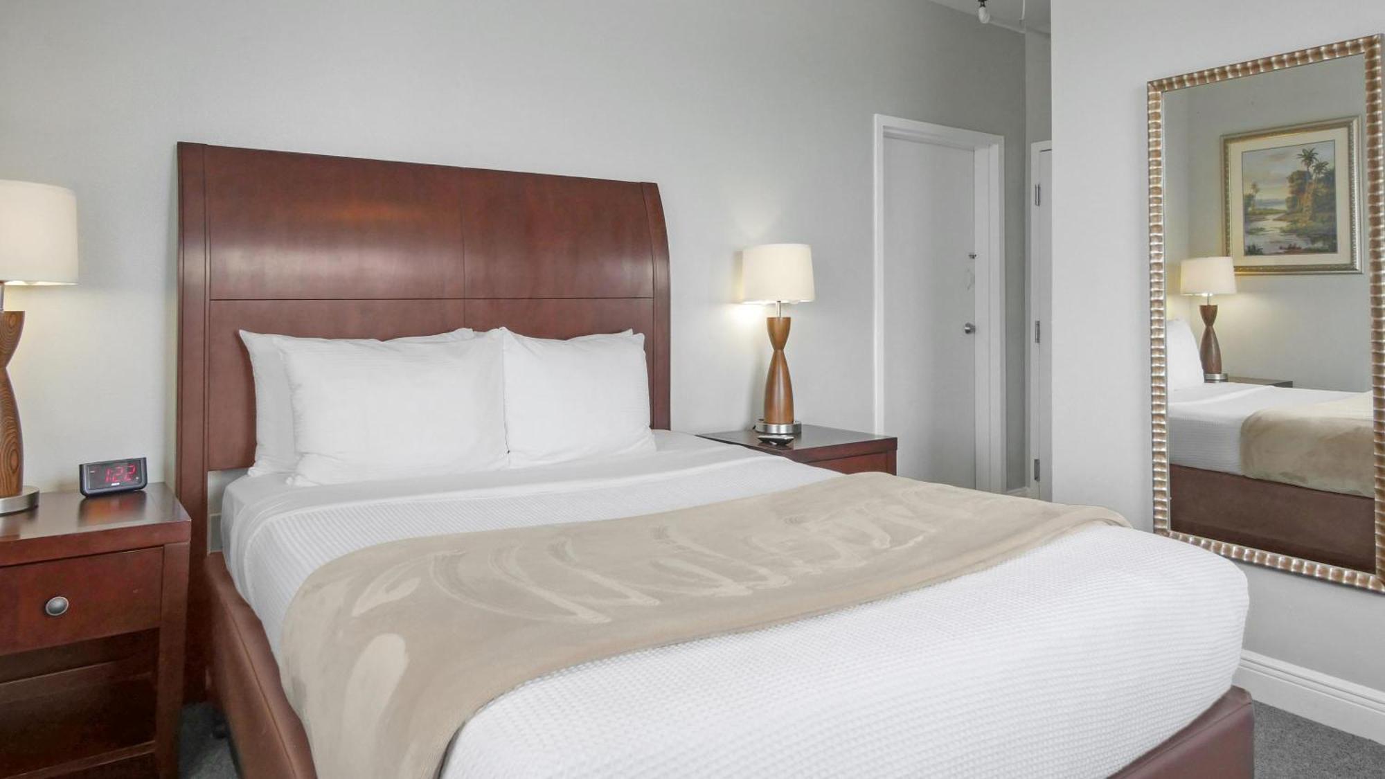 Crystal Bay Historic 3* St. Petersburg
