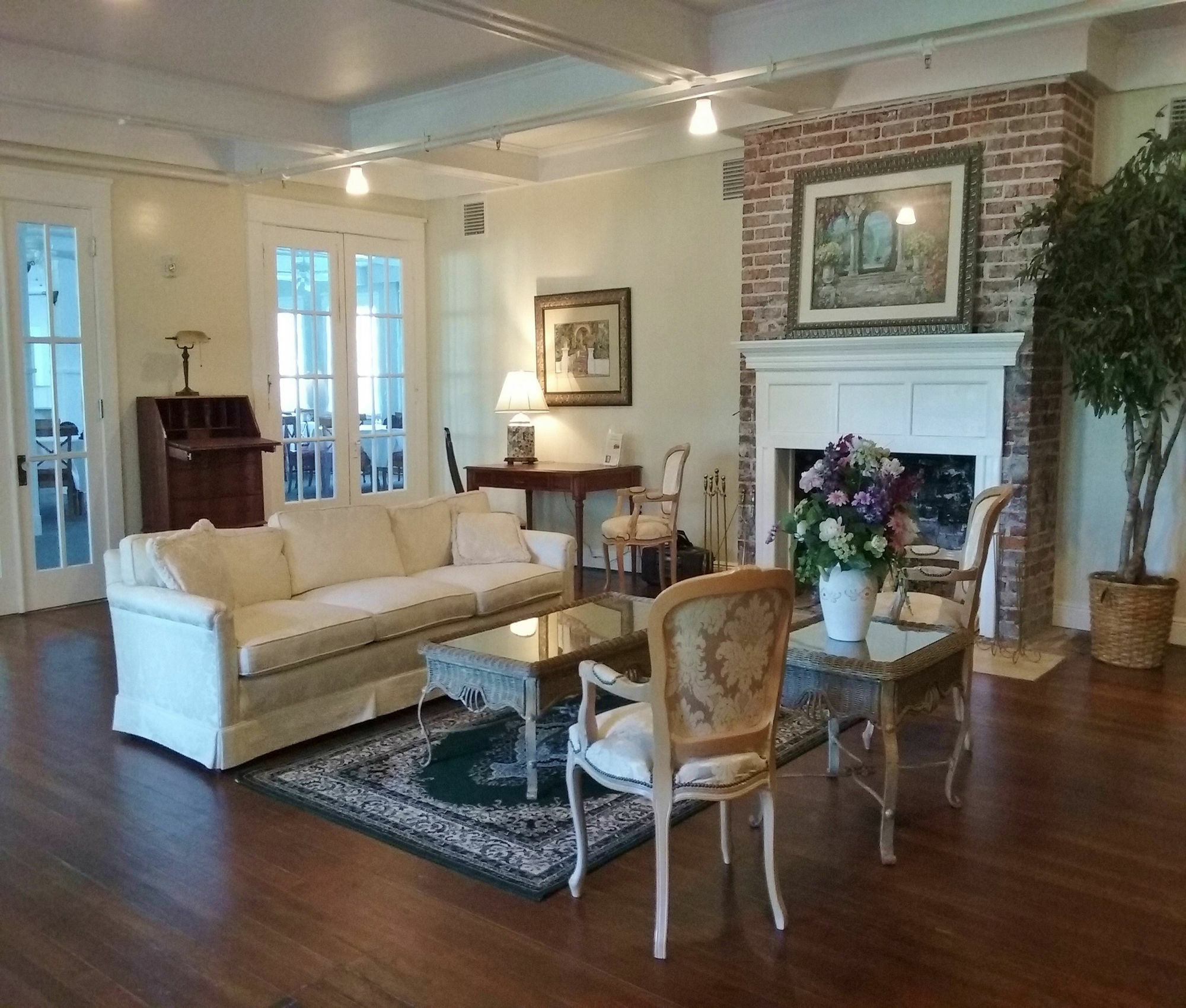 Hotel Crystal Bay Historic